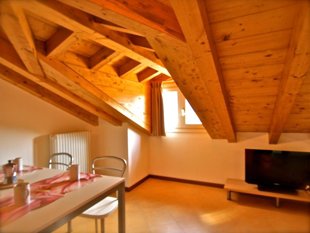 Locanda Posta Argegno Kamer foto